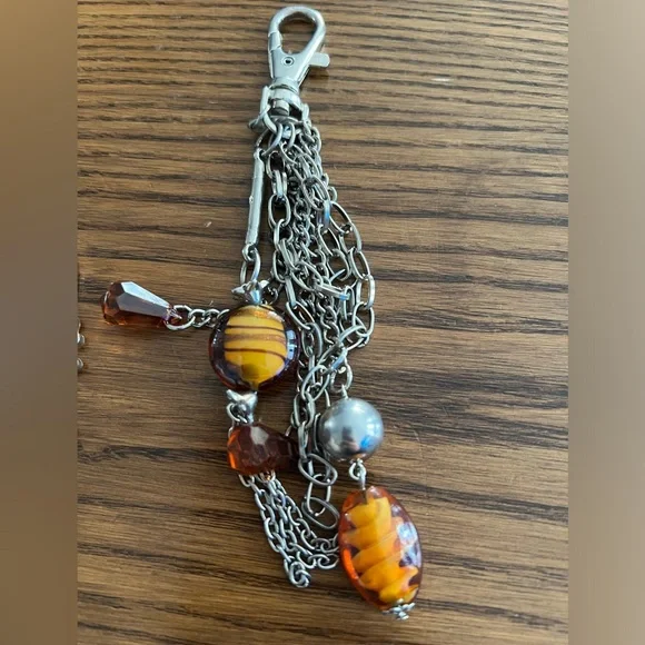 2 keychains - Picture 3 of 3